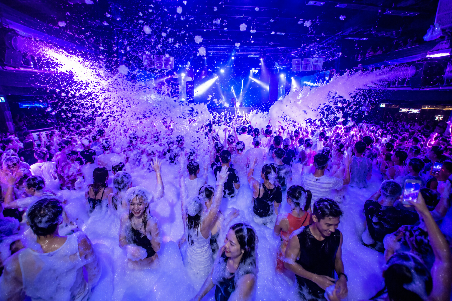 FOAM PARTY